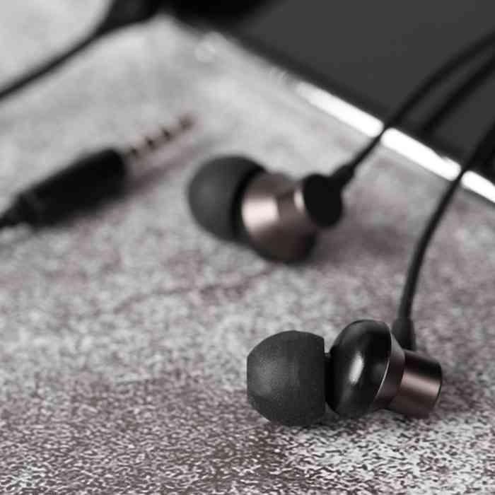 Lenovo HF130 Wired 3.5mm In-ear Headphones – Black